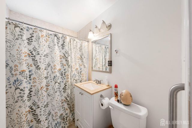 78 Spring Street, Woodbridge Proper, NJ 07095