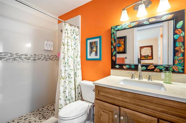 8761 Ridgeland Dr, Cutler Bay, FL 33157