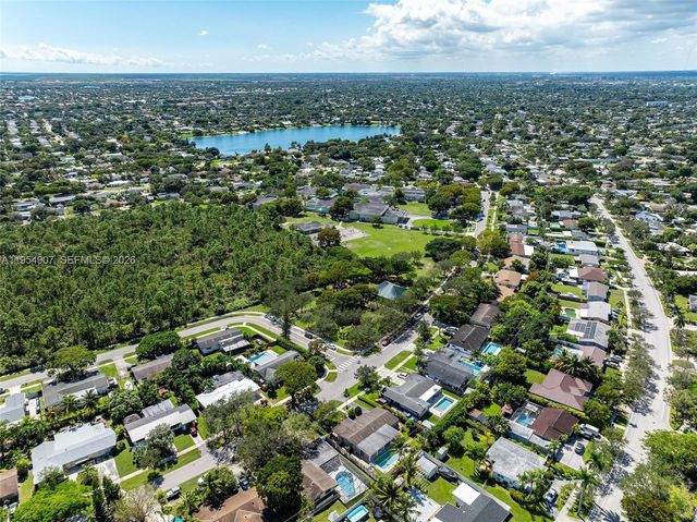 8761 Ridgeland Dr, Cutler Bay, FL 33157