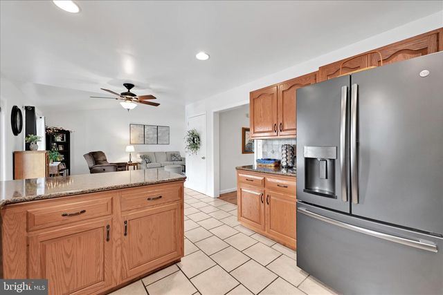 9 N BUTTERFLY DRIVE, Myerstown, PA 17067