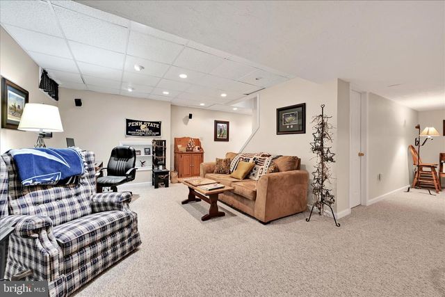 9 N BUTTERFLY DRIVE, Myerstown, PA 17067