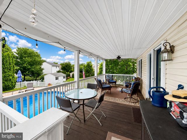 9 N BUTTERFLY DRIVE, Myerstown, PA 17067