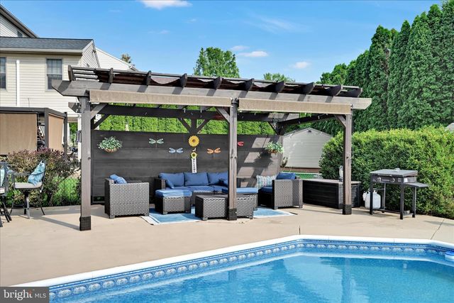 9 N BUTTERFLY DRIVE, Myerstown, PA 17067