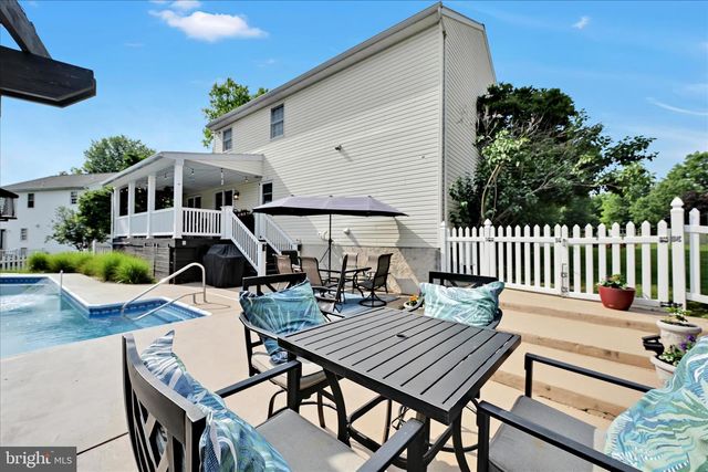 9 N BUTTERFLY DRIVE, Myerstown, PA 17067