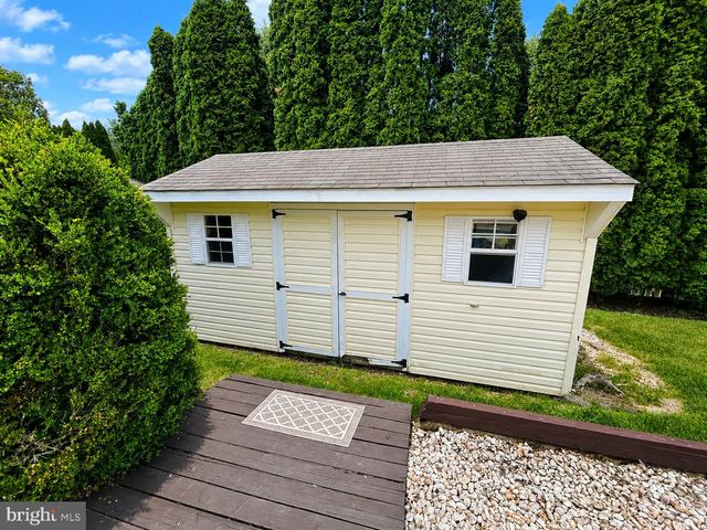 9 N BUTTERFLY DRIVE, Myerstown, PA 17067