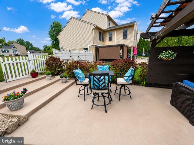 9 N BUTTERFLY DRIVE, Myerstown, PA 17067