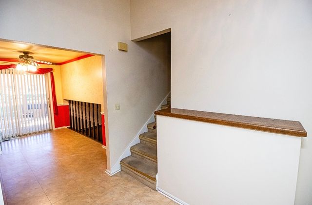 911 COLONADE Road, Shorewood, IL 60404