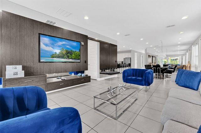 7607 MACKINAW LANE, Kissimmee, FL 34747