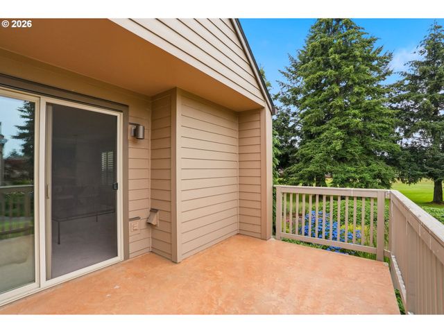 2418 Se BAYPOINT Dr, Vancouver, WA 98683