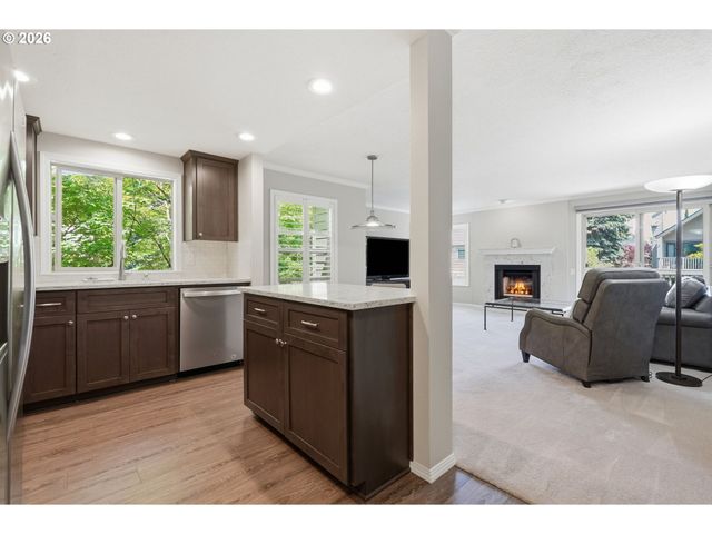 2418 Se BAYPOINT Dr, Vancouver, WA 98683