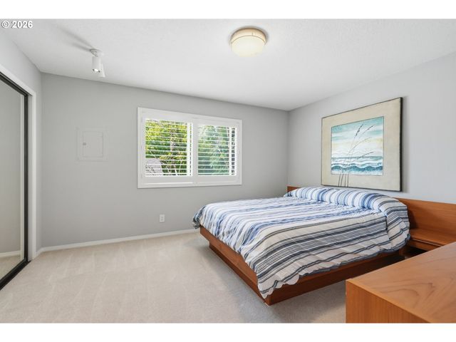 2418 Se BAYPOINT Dr, Vancouver, WA 98683