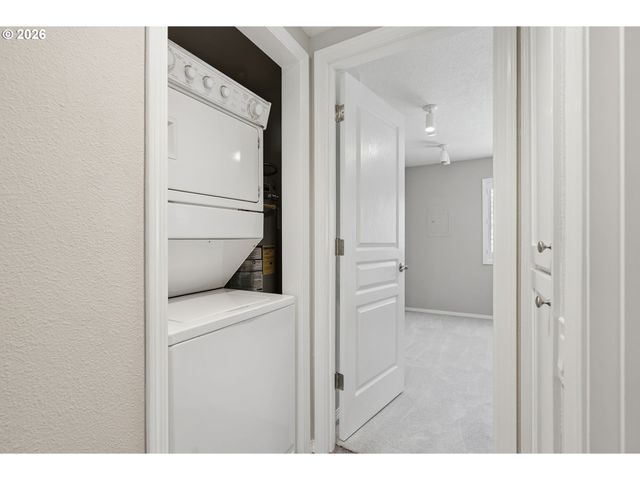 2418 Se BAYPOINT Dr, Vancouver, WA 98683