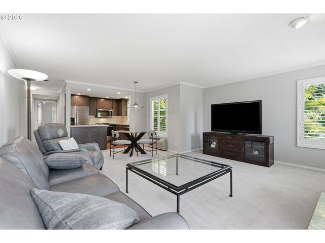 2418 Se BAYPOINT Dr, Vancouver, WA 98683