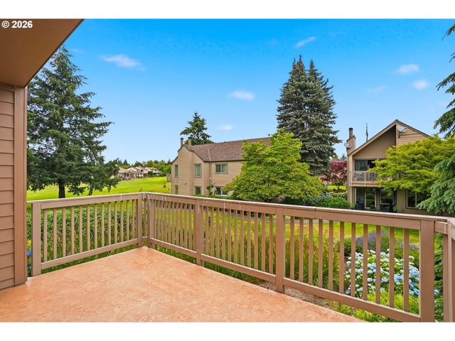 2418 Se BAYPOINT Dr, Vancouver, WA 98683