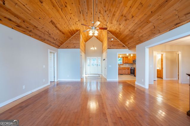 44 Juniper Trail, Clayton, GA 30525