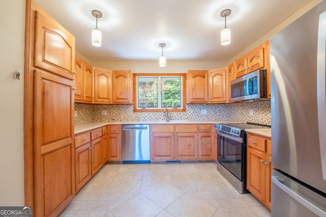 44 Juniper Trail, Clayton, GA 30525