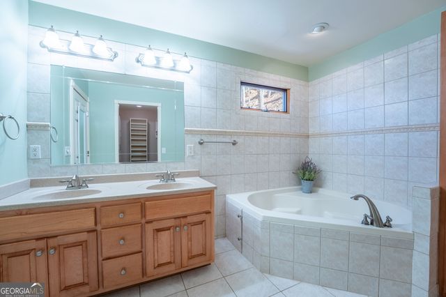 44 Juniper Trail, Clayton, GA 30525