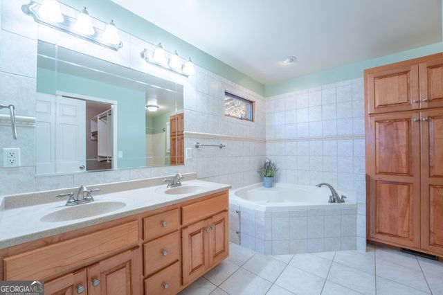 44 Juniper Trail, Clayton, GA 30525