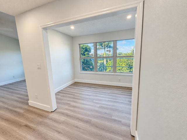 2315 N Congress Avenue 37, Boynton Beach, FL 33426