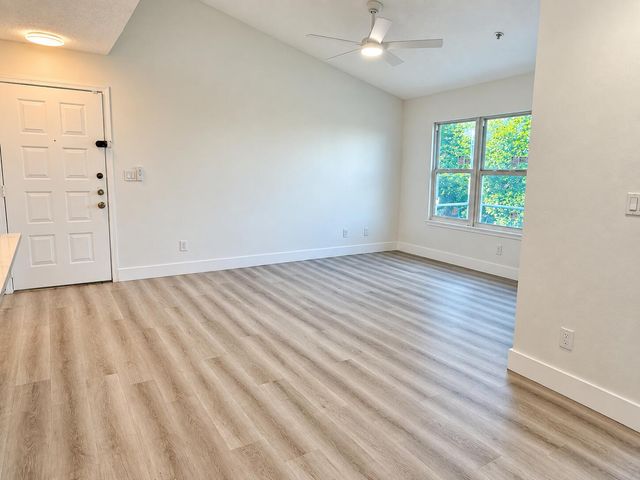2315 N Congress Avenue 37, Boynton Beach, FL 33426