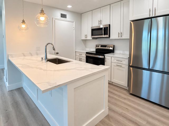 2315 N Congress Avenue 37, Boynton Beach, FL 33426
