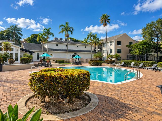 2315 N Congress Avenue 37, Boynton Beach, FL 33426