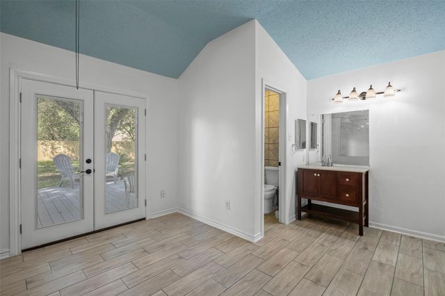 12011 Roan Drive, Houston, TX 77065