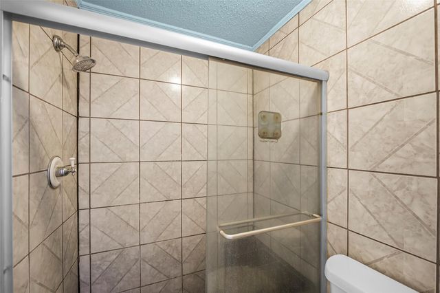 12011 Roan Drive, Houston, TX 77065