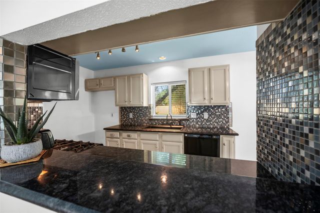12011 Roan Drive, Houston, TX 77065