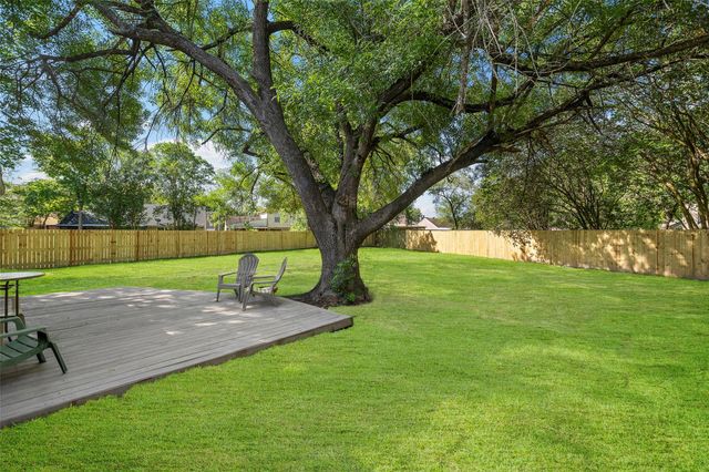 12011 Roan Drive, Houston, TX 77065