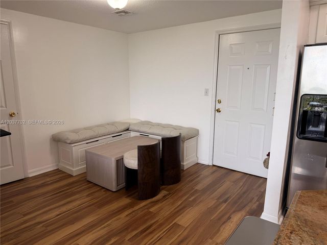 3500 Coral Way 907, Miami, FL 33145