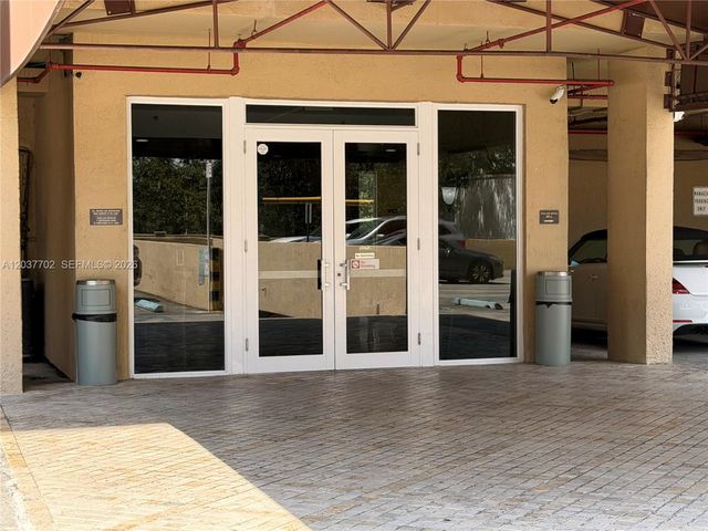 3500 Coral Way 907, Miami, FL 33145
