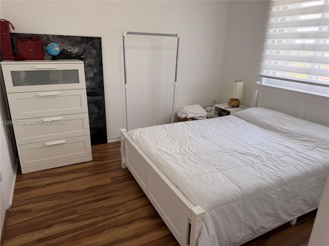 3500 Coral Way 907, Miami, FL 33145