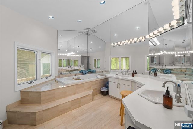 70 Lennon, Clifton, NJ 07013