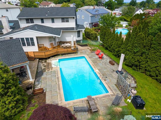 70 Lennon, Clifton, NJ 07013