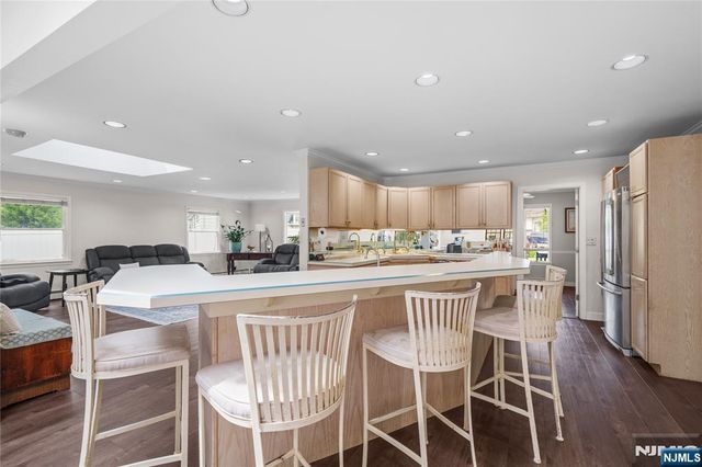 70 Lennon, Clifton, NJ 07013