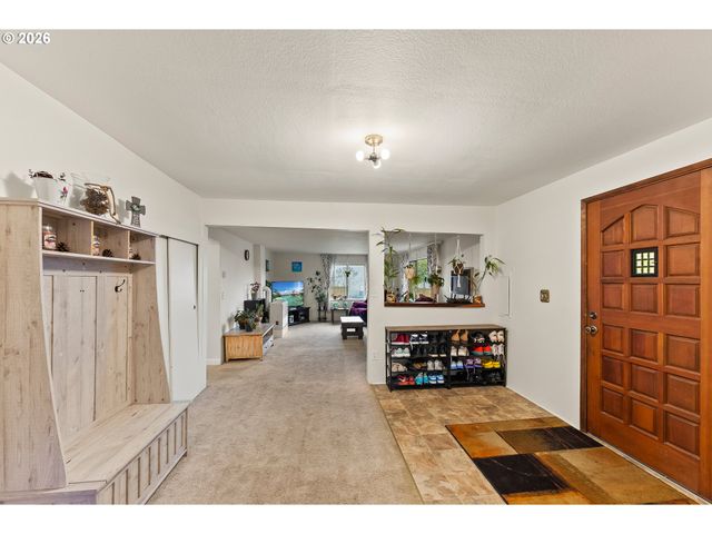 162 KRUSE St, Sutherlin, OR 97479