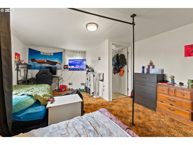 162 KRUSE St, Sutherlin, OR 97479