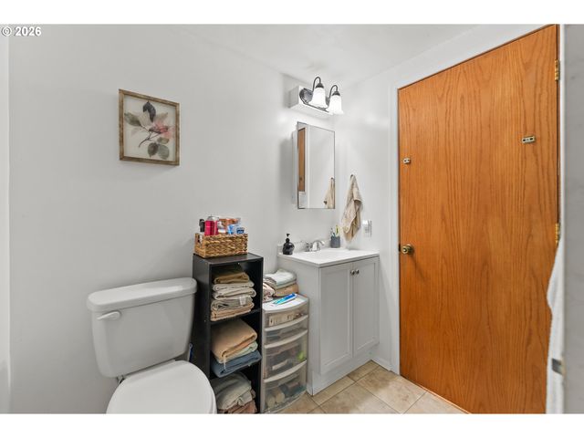 162 KRUSE St, Sutherlin, OR 97479