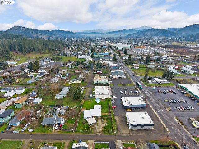 162 KRUSE St, Sutherlin, OR 97479