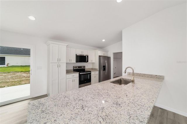 13078 NE 7TH LOOP, Silver Springs, FL 34488