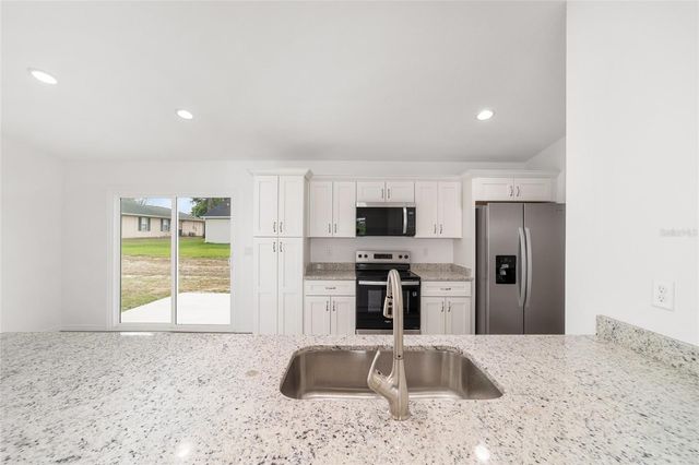 13078 NE 7TH LOOP, Silver Springs, FL 34488