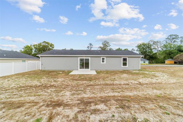 13078 NE 7TH LOOP, Silver Springs, FL 34488