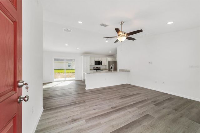 13078 NE 7TH LOOP, Silver Springs, FL 34488