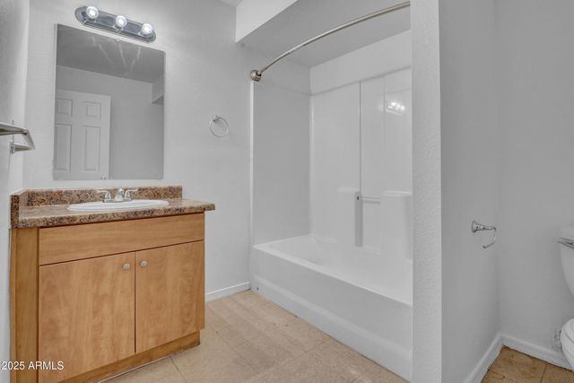 2234 W HAZELWOOD Street, Phoenix, AZ 85015