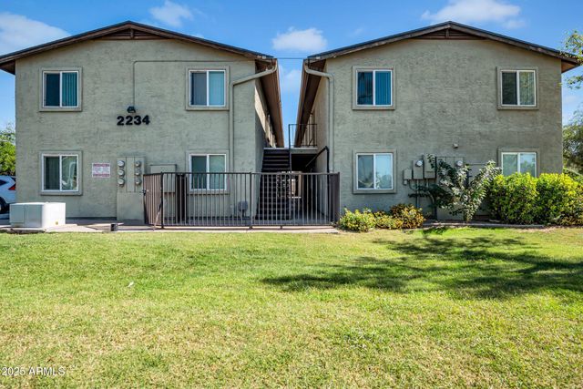 2234 W HAZELWOOD Street, Phoenix, AZ 85015