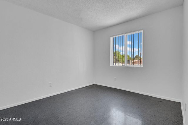 2234 W HAZELWOOD Street, Phoenix, AZ 85015