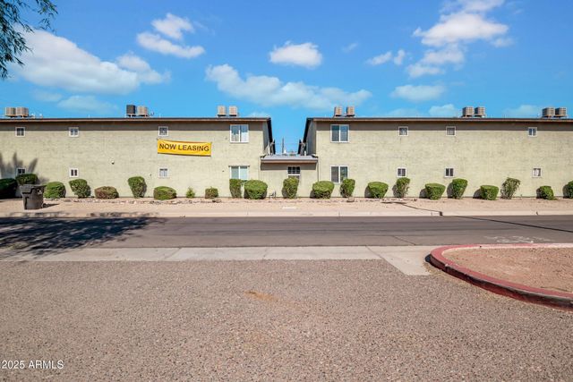 2234 W HAZELWOOD Street, Phoenix, AZ 85015