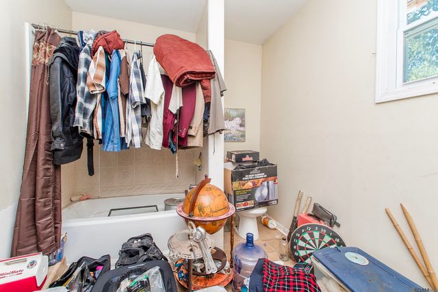 2761 Orchid St, New Orleans, LA 70119