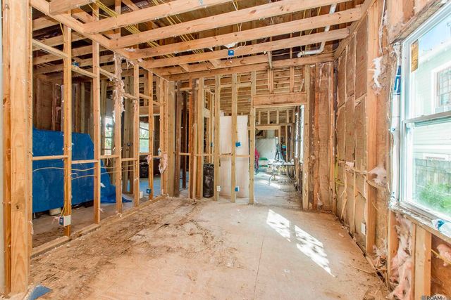 2761 Orchid St, New Orleans, LA 70119